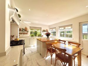 Photo 10- click for photo gallery